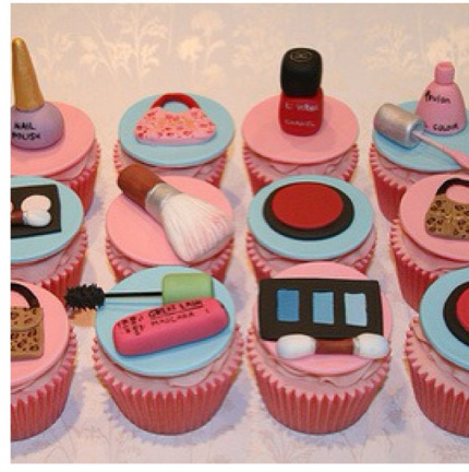 ולסיום: קאפקייקס איפור!