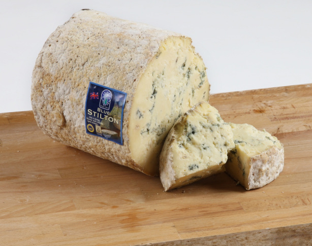 סטילטון. צלם מורג ביטן