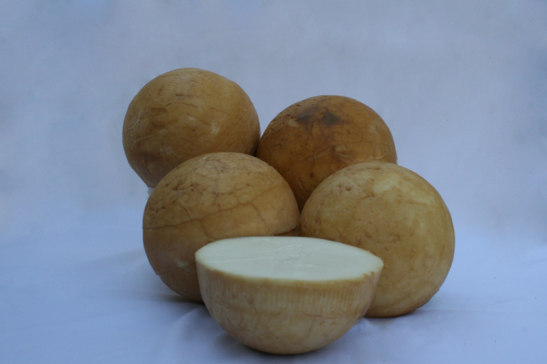 גבינת כבשים מושרית בבירה