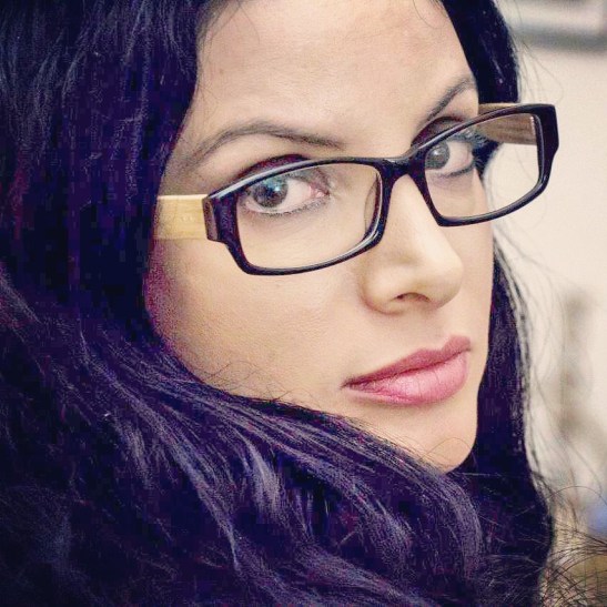 חנוכה שמח לכולם מהפיה השחורה!