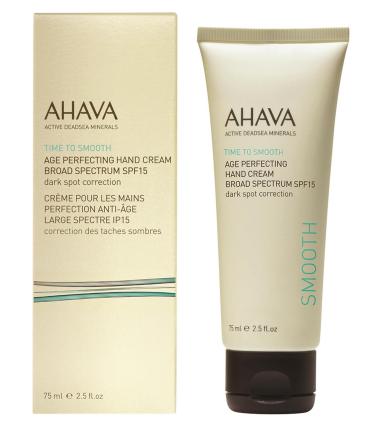 AGE PERFECTING HAND CREAM-קרם ידיים של אהבה. צילום: אלן קוסטה