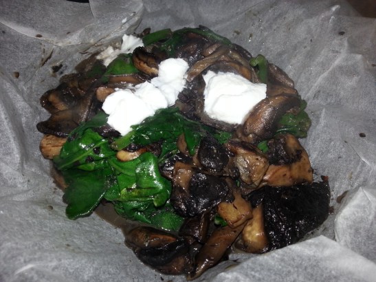 וזה מה שמגלים כשפותחים. צילום: אביגיל לאפין גרא