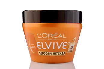 לוריאל פריז מסכת שיער עם שמן ארגן מחיר 40.50 שח צילום מוטי פישביין