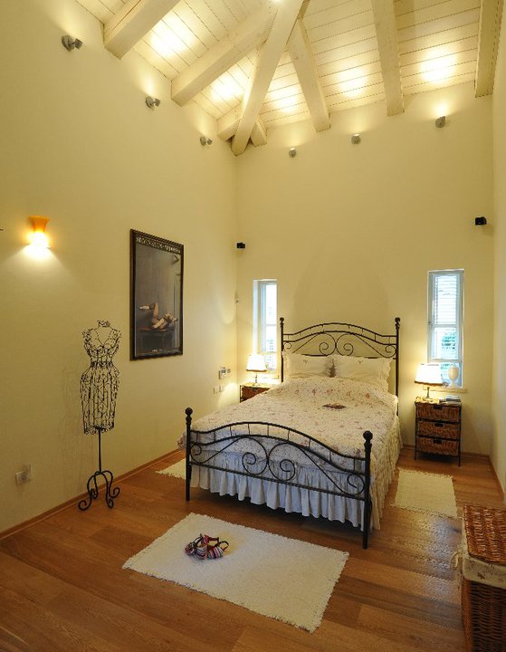 עיצוב: ורד שני