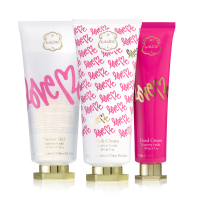 laline סדרה במהדורה מוגבלת עם האמן הניו יורקי קרטיס קוליג וללין לקראת וולנטיין דיי צילום מוטי פישביין (1)