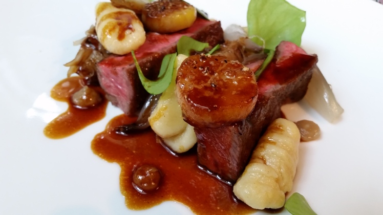 המנה העיקרית. צילום: אביגיל לאפין גרא