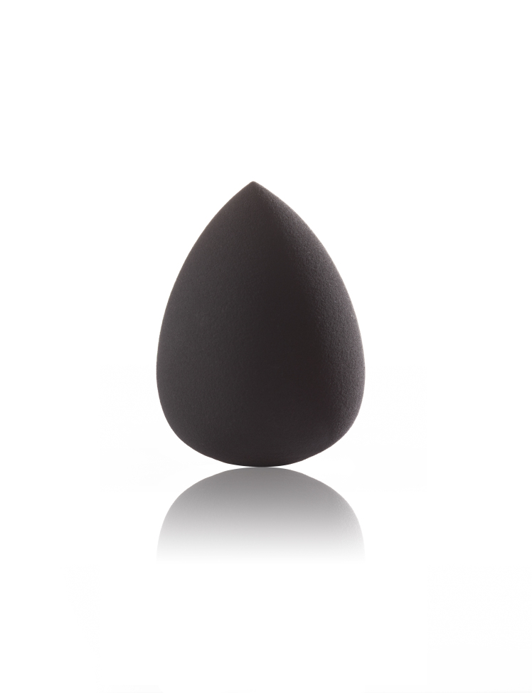 איל מקיאג ספוגית איפור THE BLENDER מחיר 129 שח צילום רן גולני