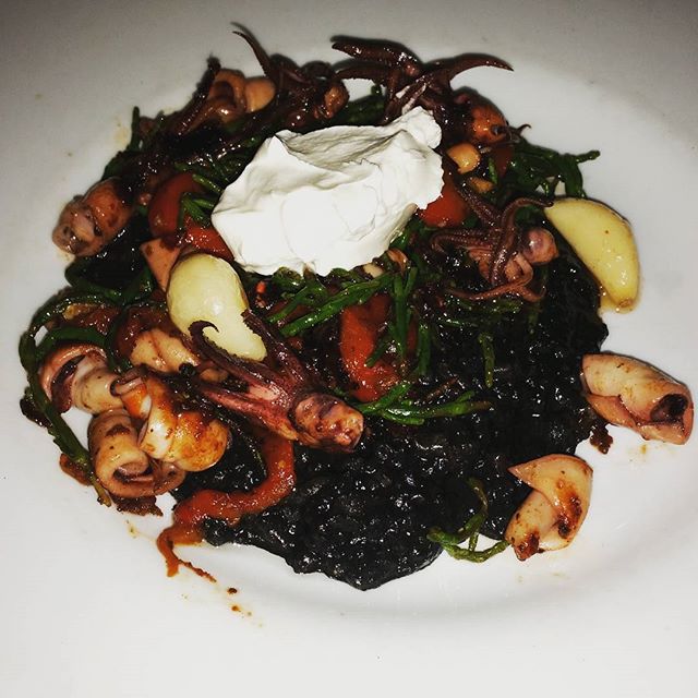 ריזוטו שחור, פירות ים, מסקרפונה, סליקורניה